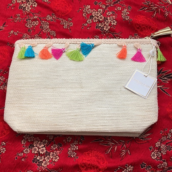 Shiraleah | bag/pouch/clutch Paper straw shell with colorful tassel trim. - Picture 2 of 7